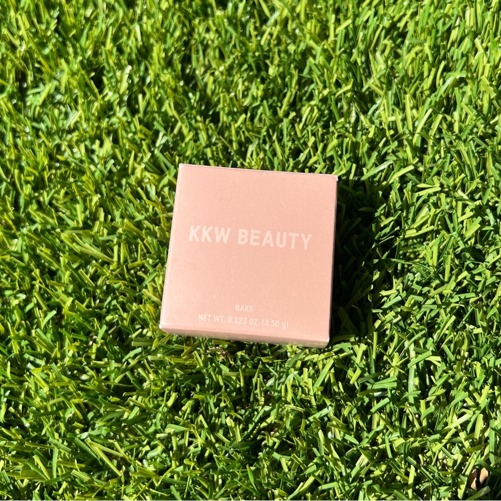 KKW Beauty Bake Pressed Brightening Powder #2